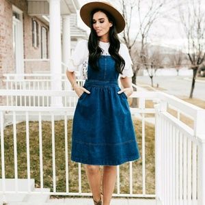 Meet your Posher, Dalia